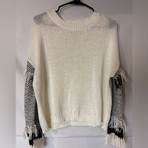 Fate oversized, cream sweater size small